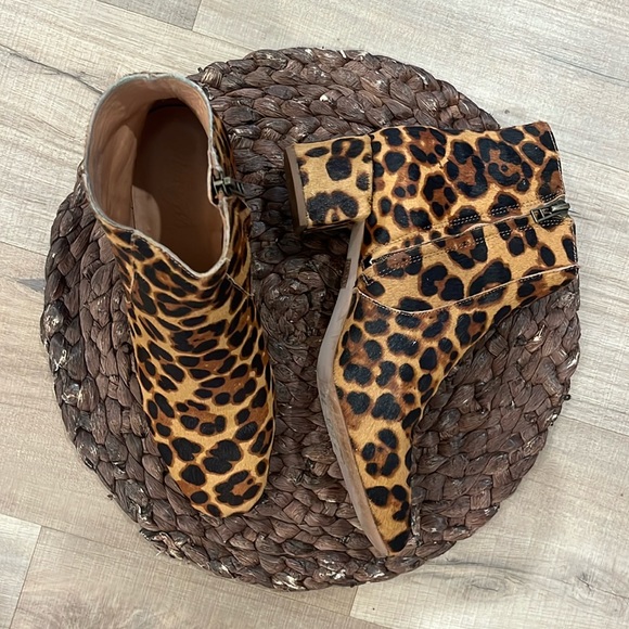 Madewell The Jada Boot in Leopard Calf Hair Size 9 - Picture 2 of 7